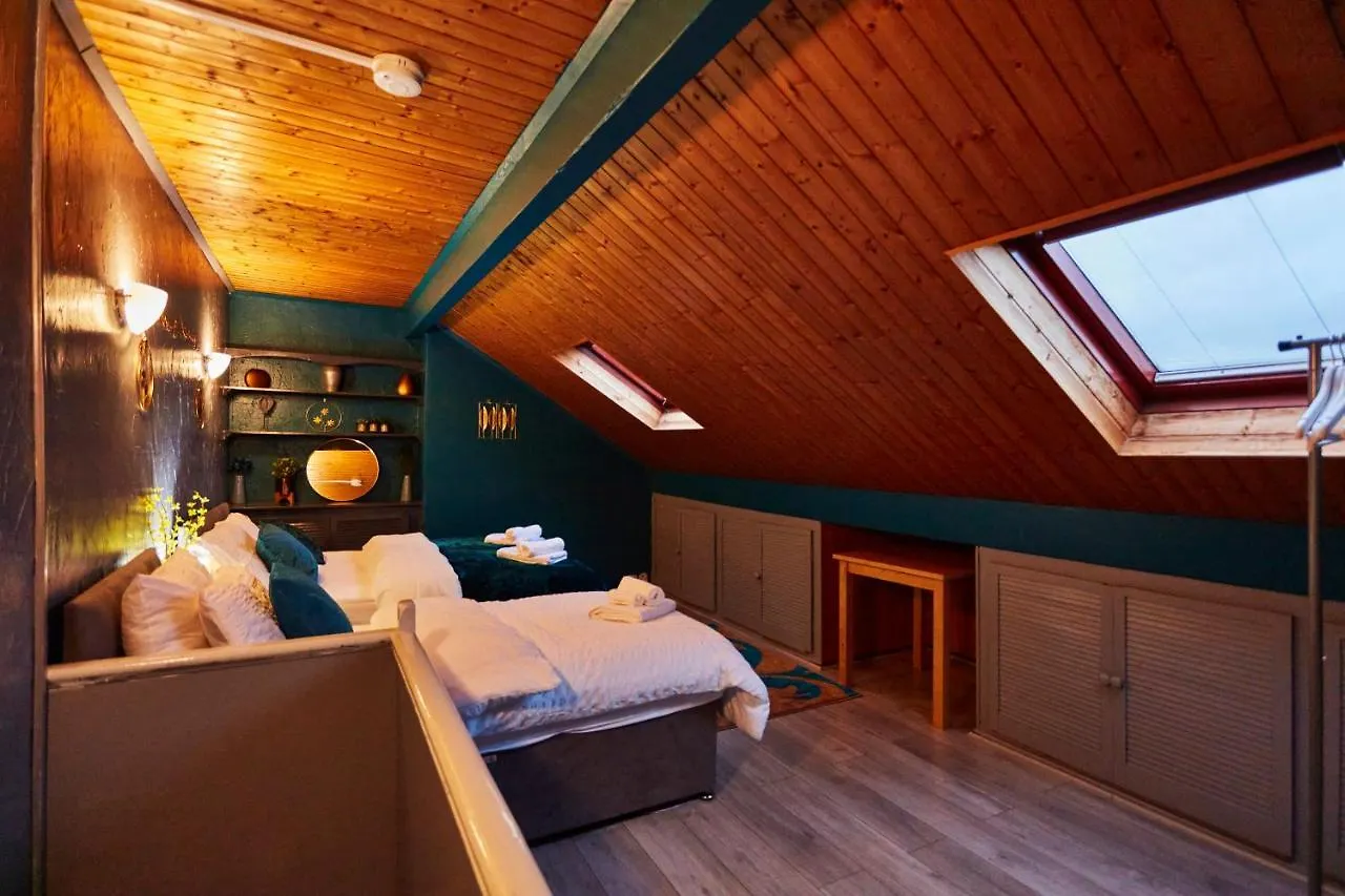 Πανσιόν Home Away From Home Entire 2 Bedroom House Λιντς Ηνωμένο Βασίλειο